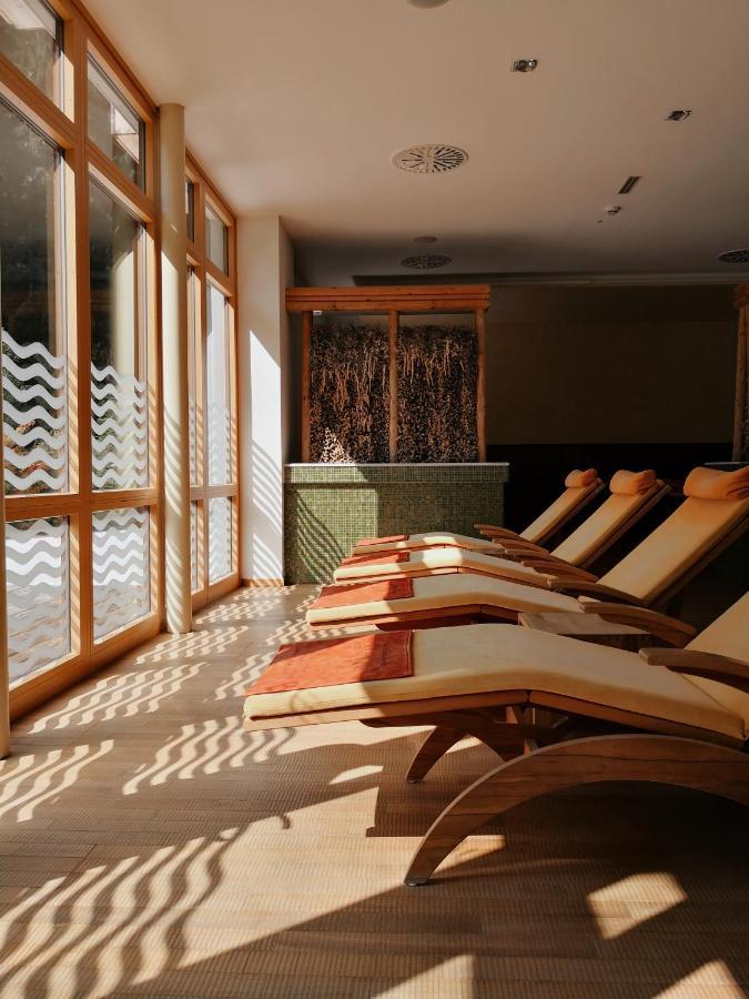 Spa Hotel Zedern Klang Хопфгартен-ин-Деферегген Экстерьер фото