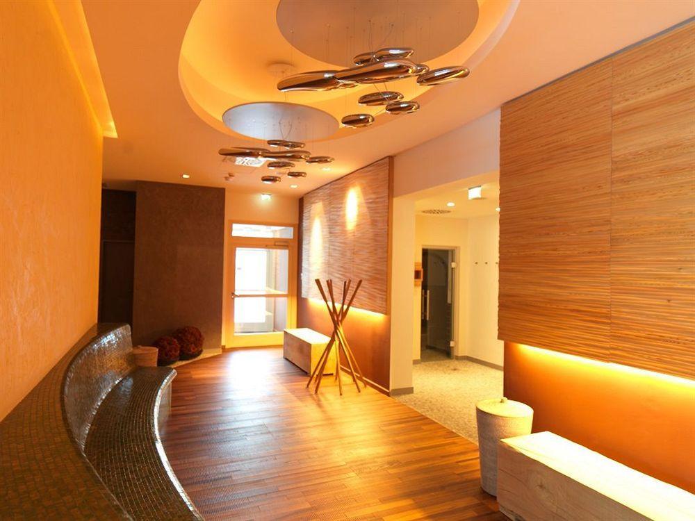 Spa Hotel Zedern Klang Хопфгартен-ин-Деферегген Экстерьер фото