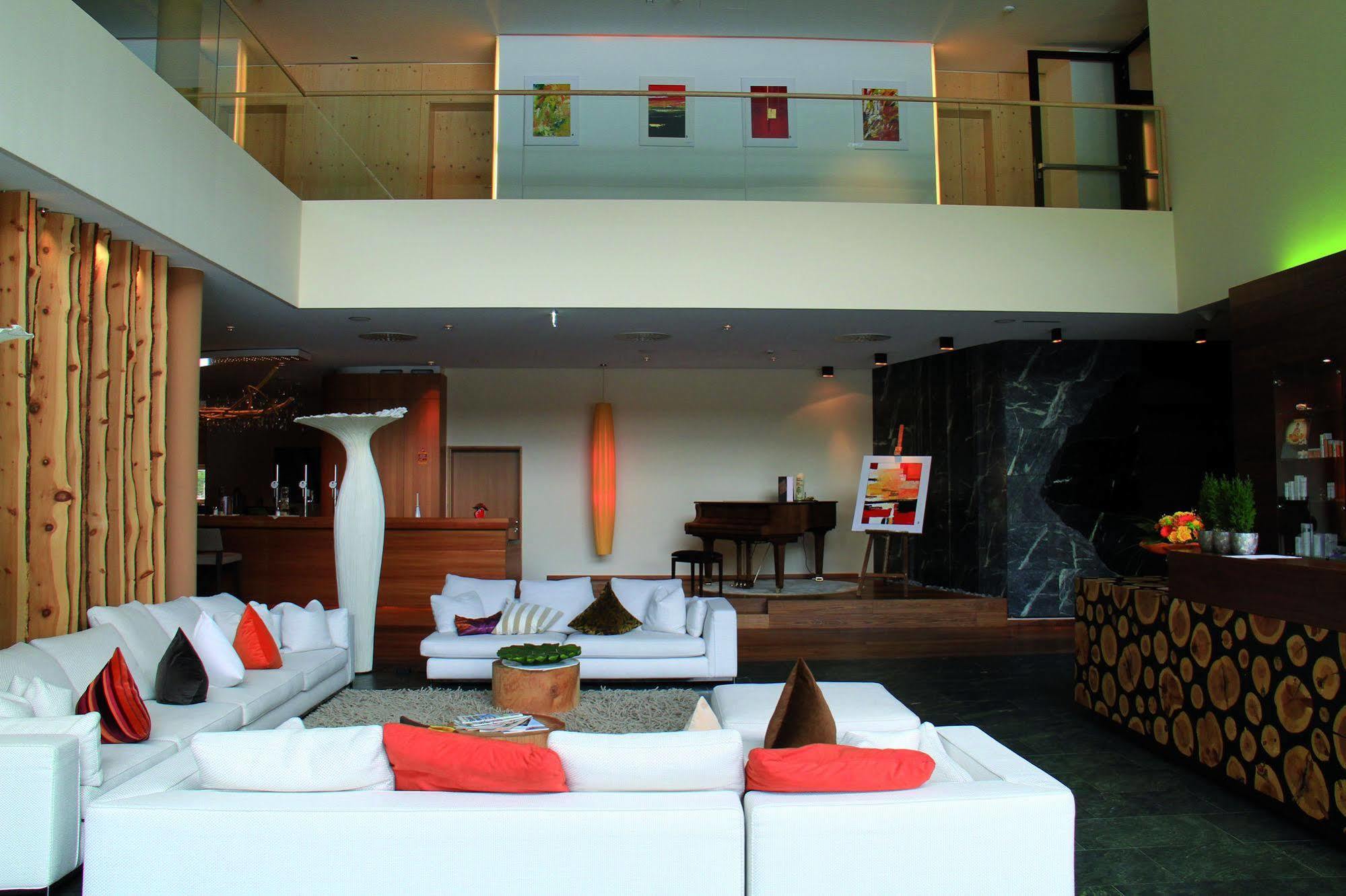 Spa Hotel Zedern Klang Хопфгартен-ин-Деферегген Экстерьер фото