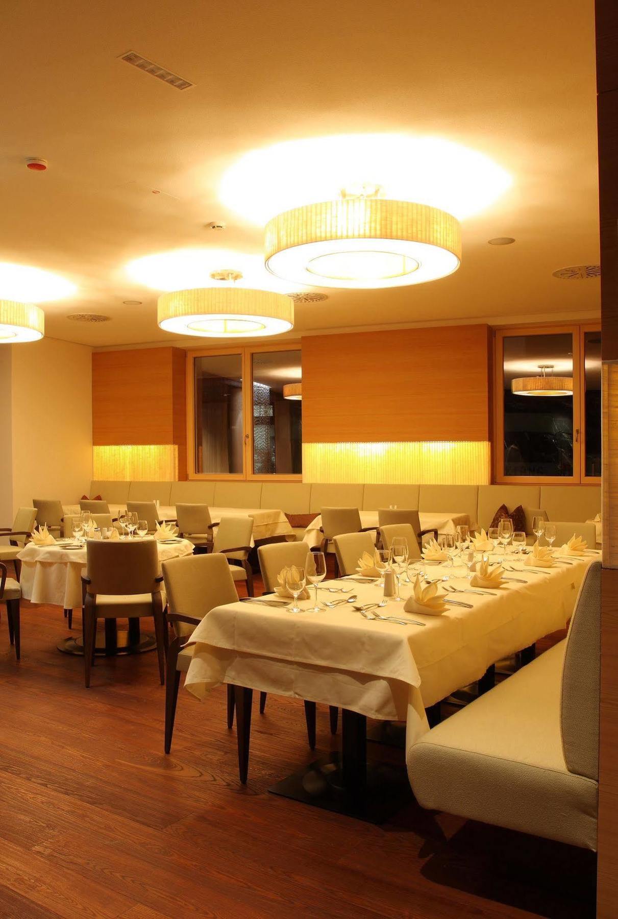 Spa Hotel Zedern Klang Хопфгартен-ин-Деферегген Экстерьер фото